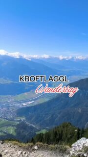 💕🙌 Das Besondere am CrossFit ist nicht der Sport selbst, sondern die Community. Abseits von den gemeinsamen Sporteinheiten treffen wir uns regelmäßig für gemeinsame Aktivitäten.

Unser diesjähriger Wandertag führte uns mit dem Start an der Kanzlerkehre durch den Wald zur Astenau Alm und weiter hinauf zum Ebner Joch. ⛰️🌄

Eine wunderschöne Bergtour mit traumhaften Ausblicken ins Inntal, Zillertal und zum Achensee! ☀️

Danke an alle, die den Gipfel bezwungen haben - ihr macht die Kroftlaggl Community zu dem was sie ist. 💪🥰

#CrossFit #hiking #community #teamwork #wandern