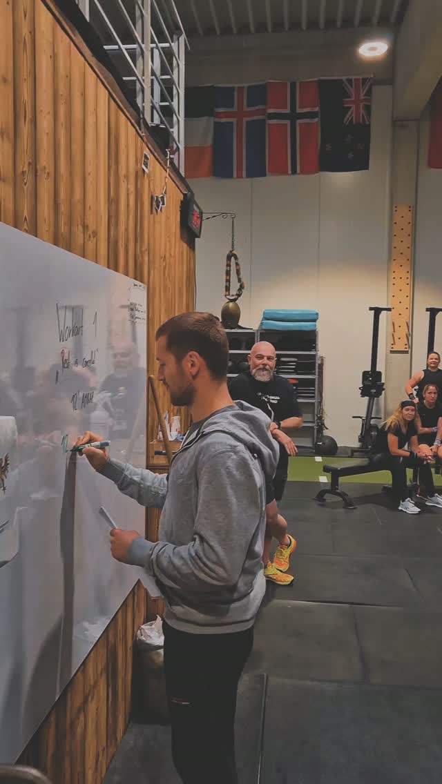 👑 Kroftlaggl Games 2026 💪

🏋‍♀️ 4 Workouts
🏃‍♀️ 26 Athtlet:innen
💕 8 Stunden Quality Time

Unsere Kroftmadl & Kroftlaggl haben auch dieses Jahr wieder gezeigt, wofür sie das ganze Jahr trainieren, welche unglaubliche Kraft in ihnen steckt, was eine Wettkampfsituation für sie ausmacht und wie stark eine Community zum Erfolg beitragen kann. 🤌

Ein riesengroßes DANKE 🥰 an alle Athlet:innen, Judges, Helfer:innen und Zuschauer:innen, die zu diesem tollen Tag beigetragen haben. Wir sind sehr stolz auf diesen Haufen toller Menschen! ✨️

Ein großes Dankeschön auch an @tirolmilch für das Sponsoring der tollen Produktpreise!

Euer Team Kroftlaggl 🙌